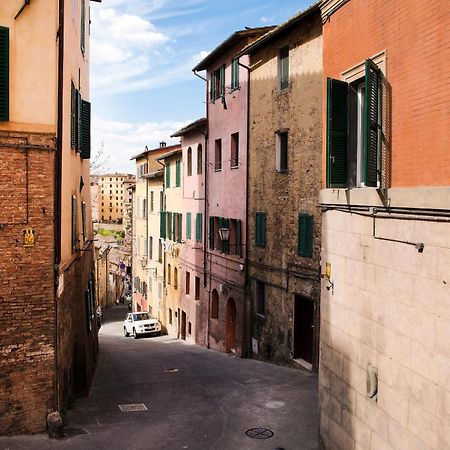 Cozy Apartment In The Heart Of Siena Exterior foto